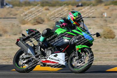 media/Dec-18-2022-SoCal Trackdays (Sun) [[8099a50955]]/Turn 4 (1pm)/